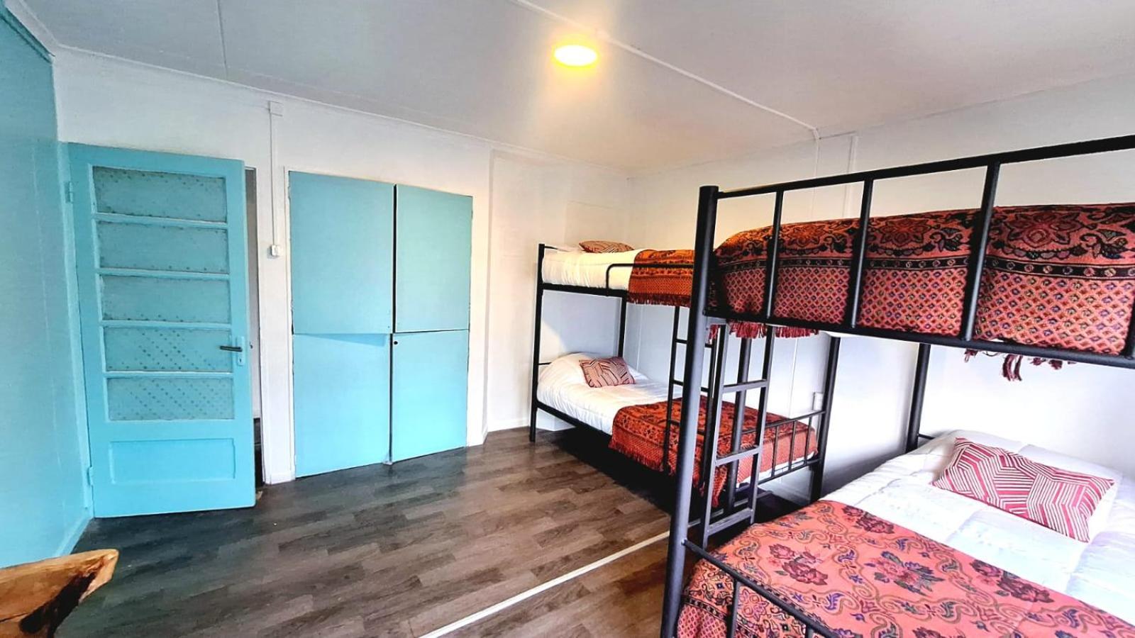 Hostel Kuntur Puerto Natales Buitenkant foto